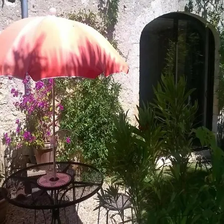 House Cote Jardin